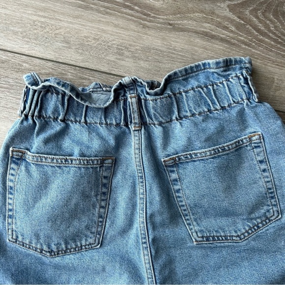 Topshop Paperbag Waist Button Fly Jean Shorts - Picture 10 of 11